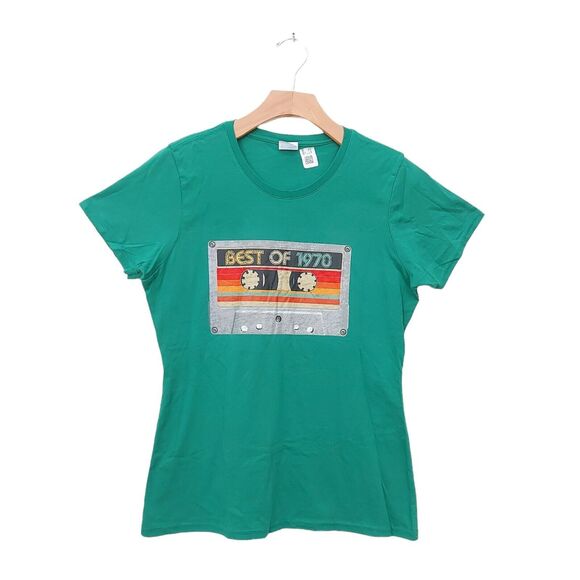 Port & Company T-Shirt Womens Medium Green Graphic Print Retro 70's Cassette - Picture 1 of 7